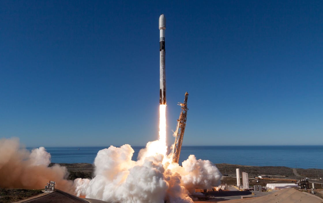 Launch Falcon 9 - official picture
